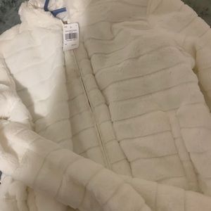White fur zip up